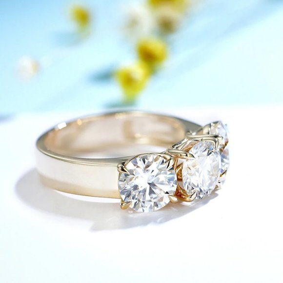 Certified 6ct. t.w. Moissanite Diamond 3 Stone Wedding Engagement Ring NEW - Picture 4 of 10